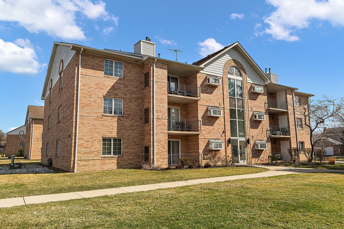 3024 Matthew Lane, Homewood, IL 60430