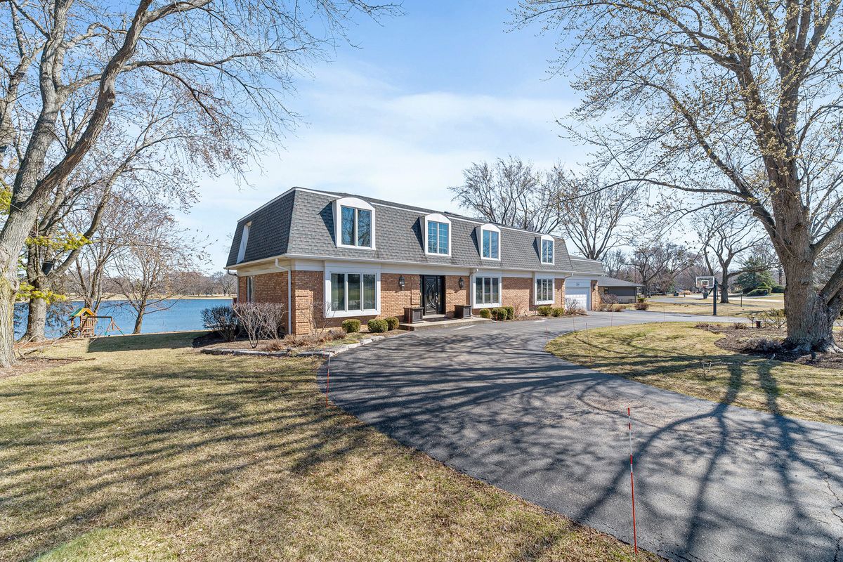 2419 Cumberland Circle, Long Grove, IL 60047