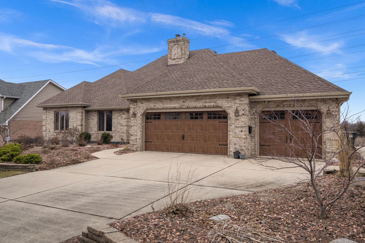 11042 Mayflower Lane, Orland Park, IL 60467