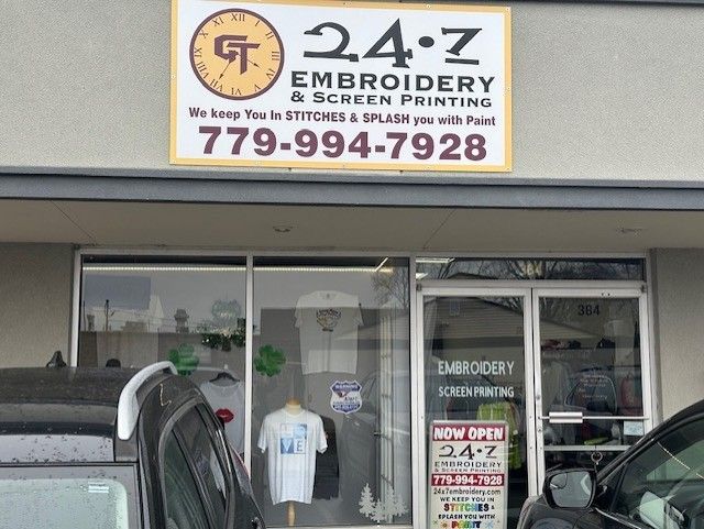 384 Virginia Street, Crystal Lake, IL 60014