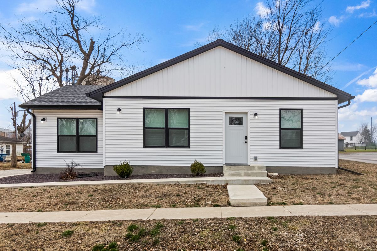 105 East Street, Towanda, IL 61776