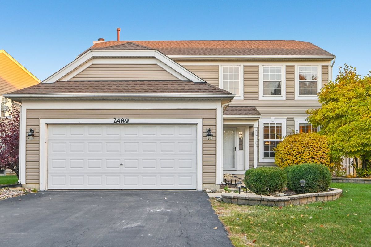 2489 Rosehall Lane, Aurora, IL 60503