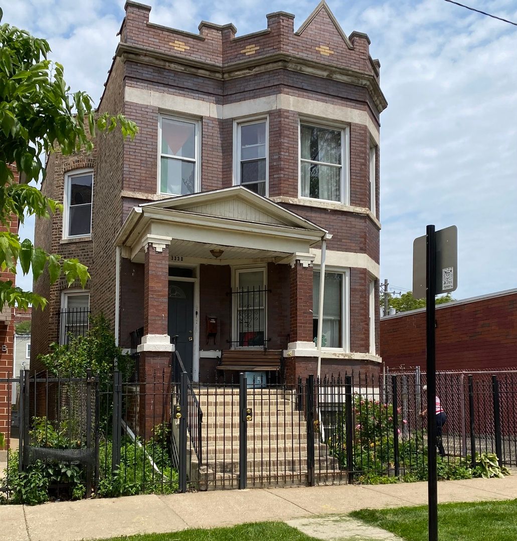 3330 Evergreen Avenue, Chicago, IL 60651