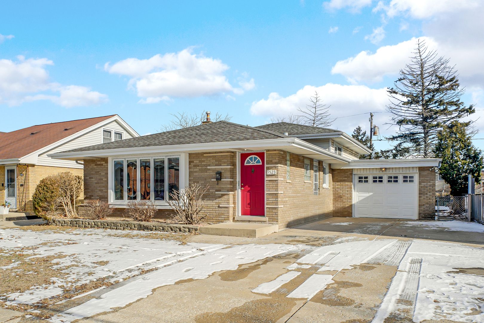 9523 S Kostner Avenue — Oak Lawn, IL 60453