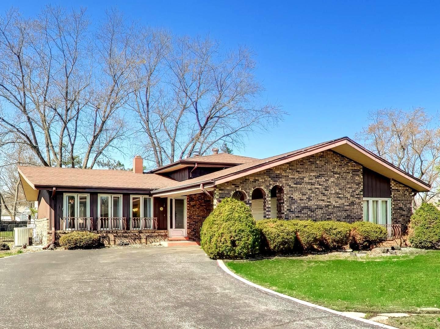 12300 S Austin Avenue — Palos Heights, IL 60463