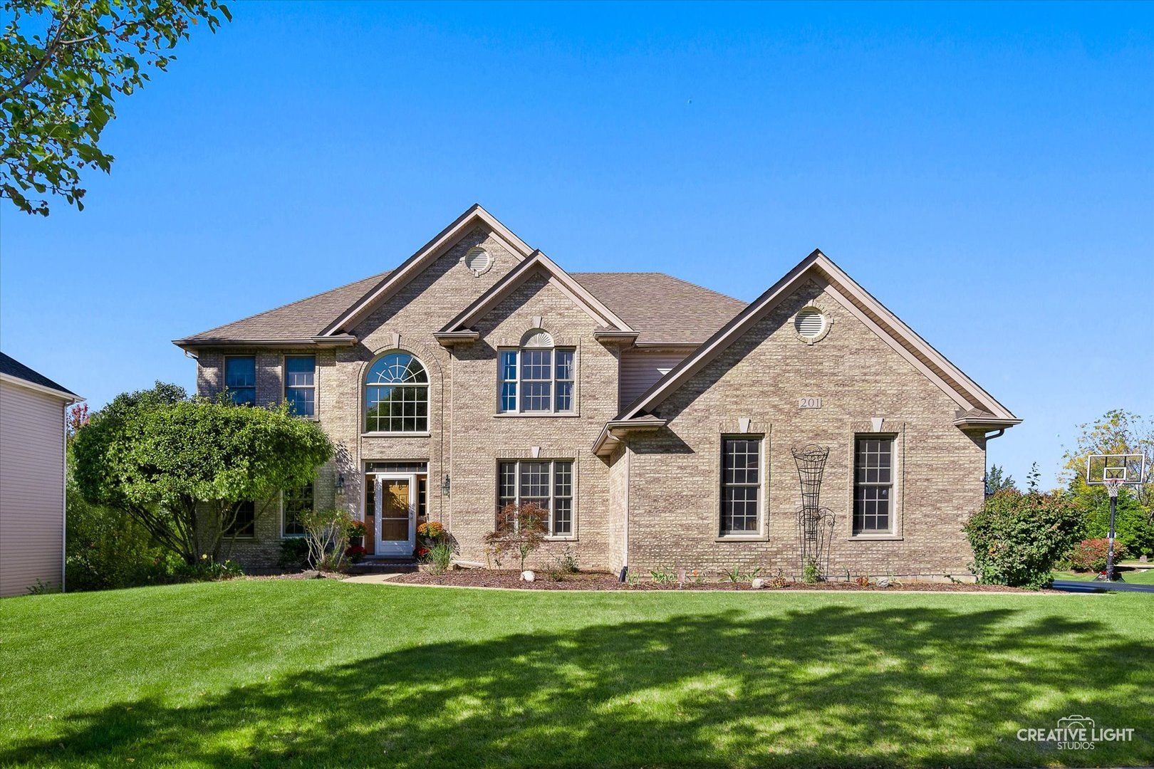201 Violet Lane — Batavia, IL 60510