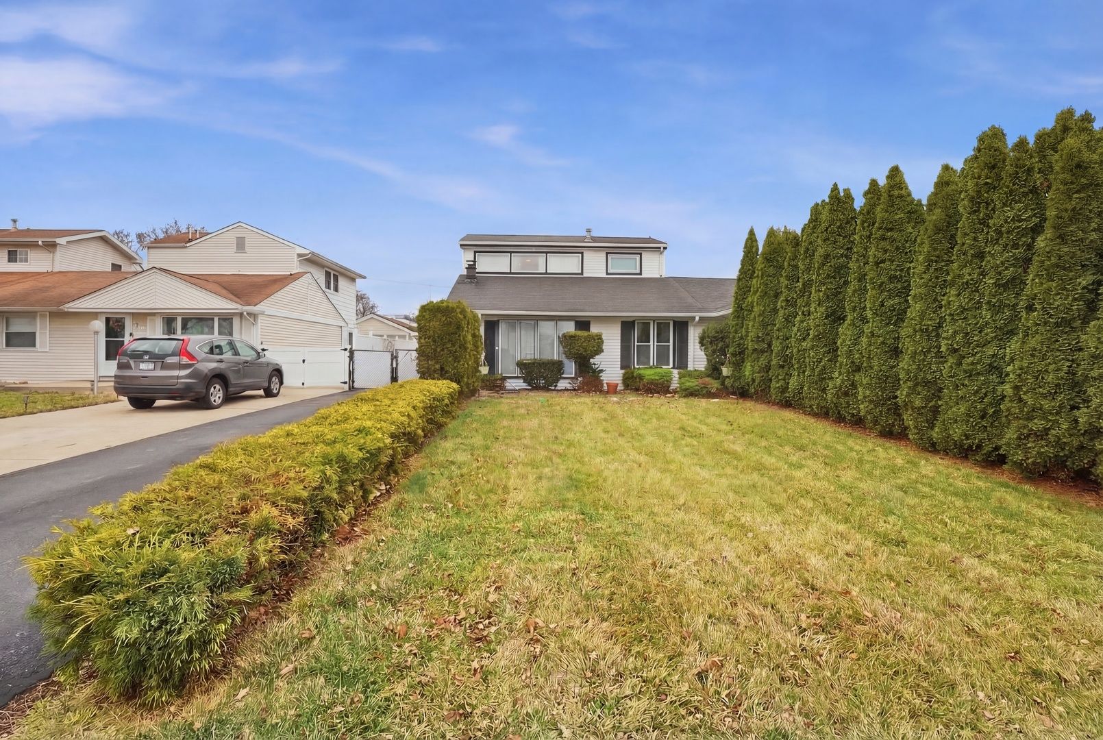 8947 S Komensky Avenue — Hometown, IL 60456