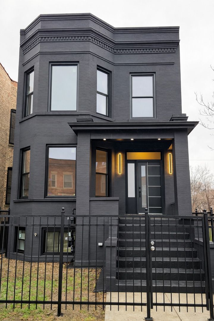 7339 S Harvard Avenue — Chicago, IL 60621