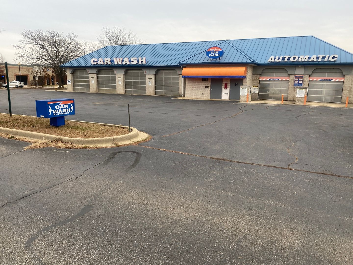 1250 DOUGLAS Road — Oswego, IL 60543