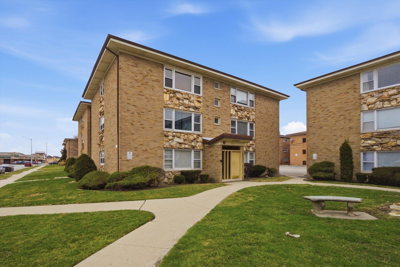 3172 W Meadow Lane Drive #26 — Merrionette Park, IL 60803