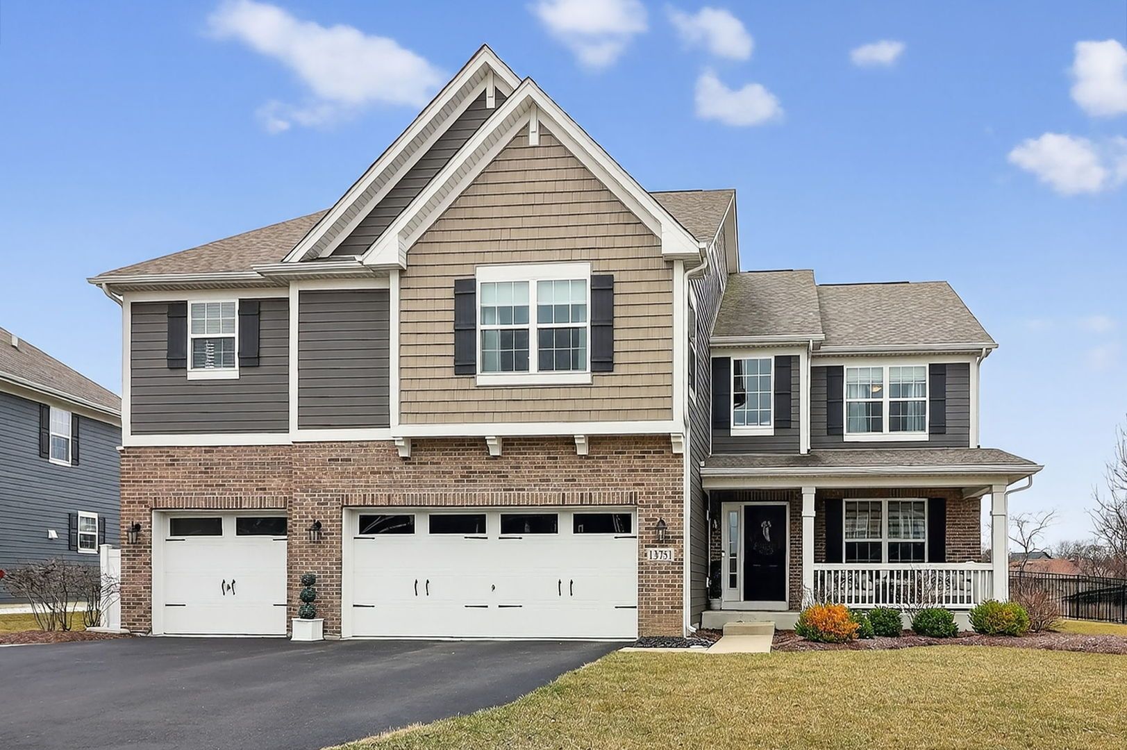 13751 Buchanan Drive — Lemont, IL 60439