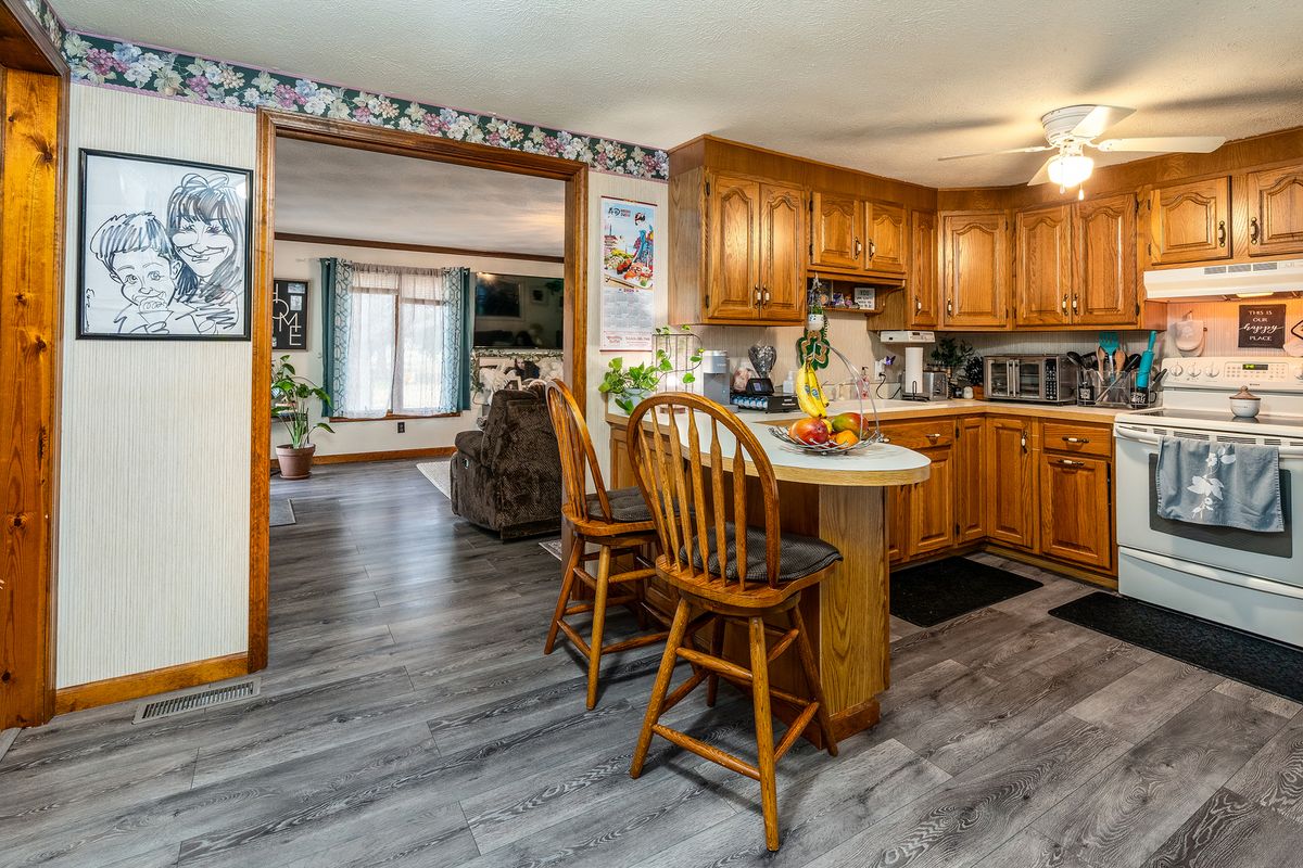 407 N Sims Street, Royalton, IL 62983
