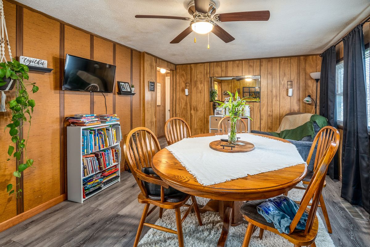 407 N Sims Street, Royalton, IL 62983