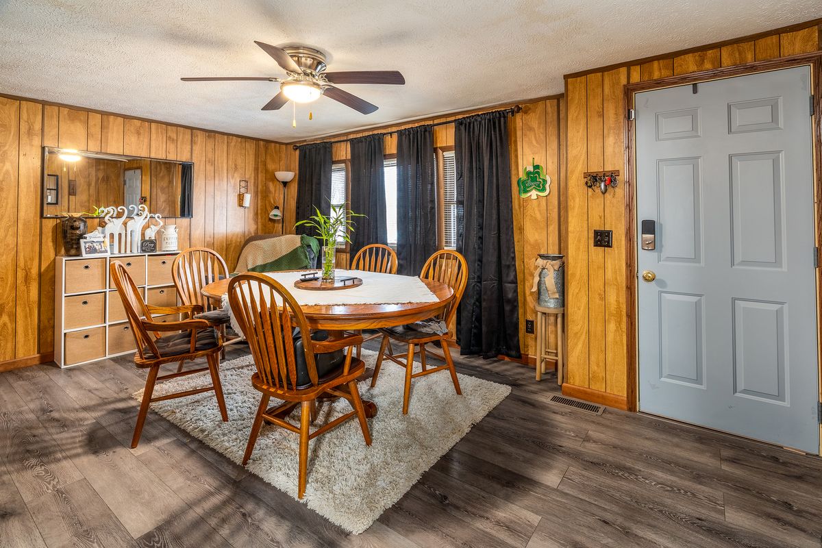 407 N Sims Street, Royalton, IL 62983