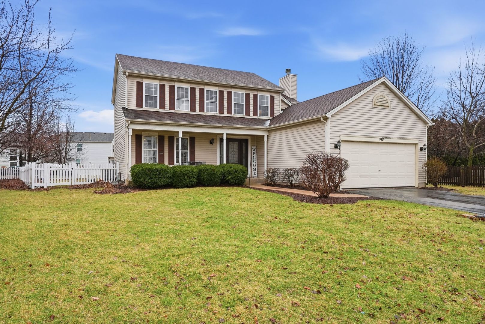 1919 Spring Ridge Drive — Plainfield, IL 60586