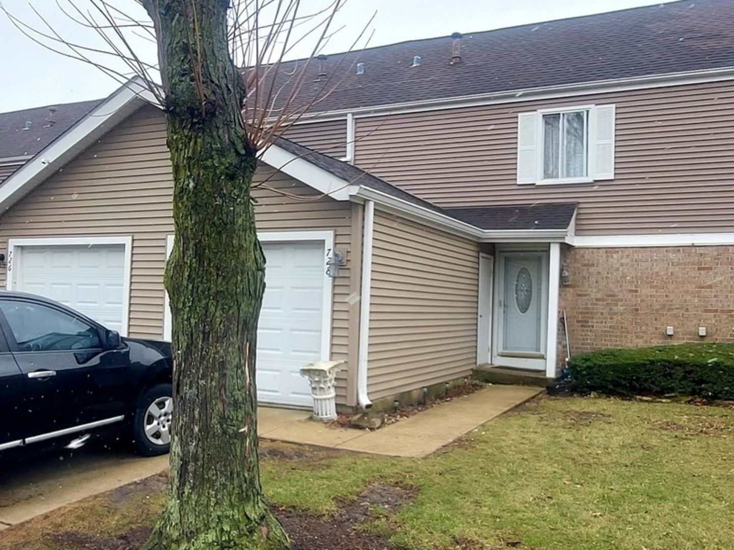 728 Haddam Way — Hanover Park, IL 60133