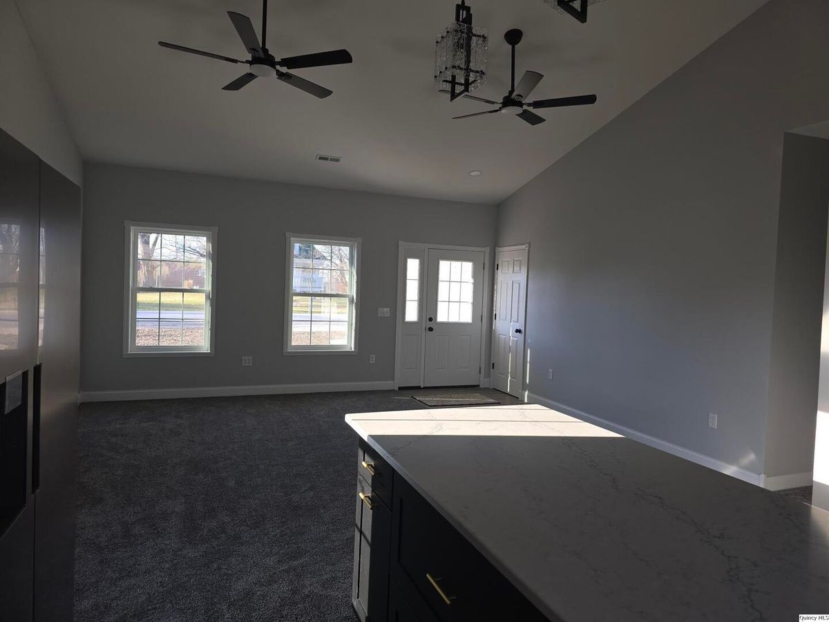 1301 Wabash Avenue, Carthage, IL 62321