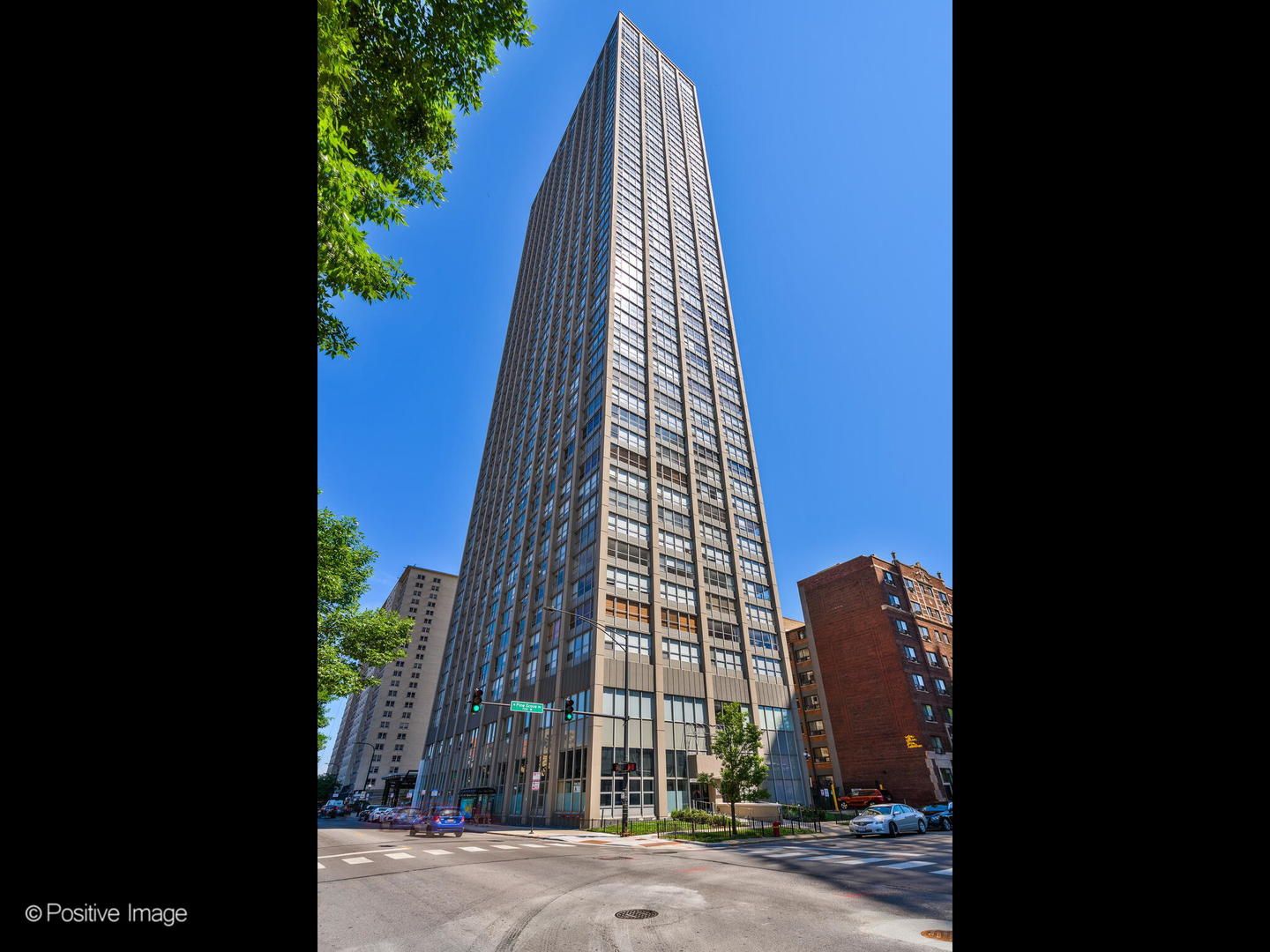 655 W Irving Park Road #3315 — Chicago, IL 60613