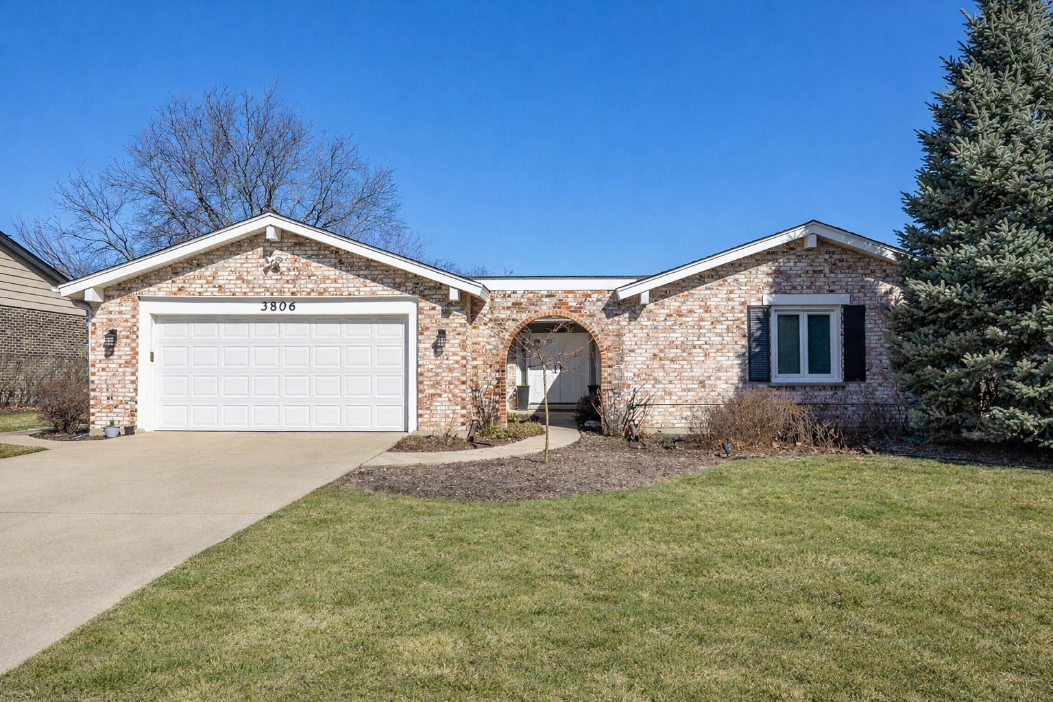 3806 Michael Lane — Glenview, IL 60026