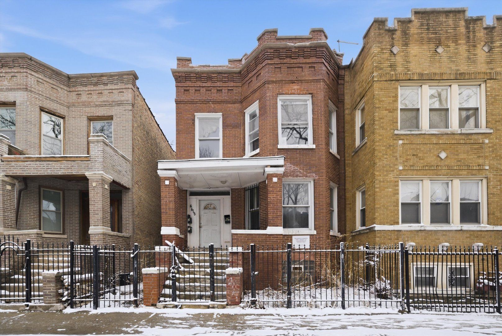 4418 W Monroe Street — Chicago, IL 60624