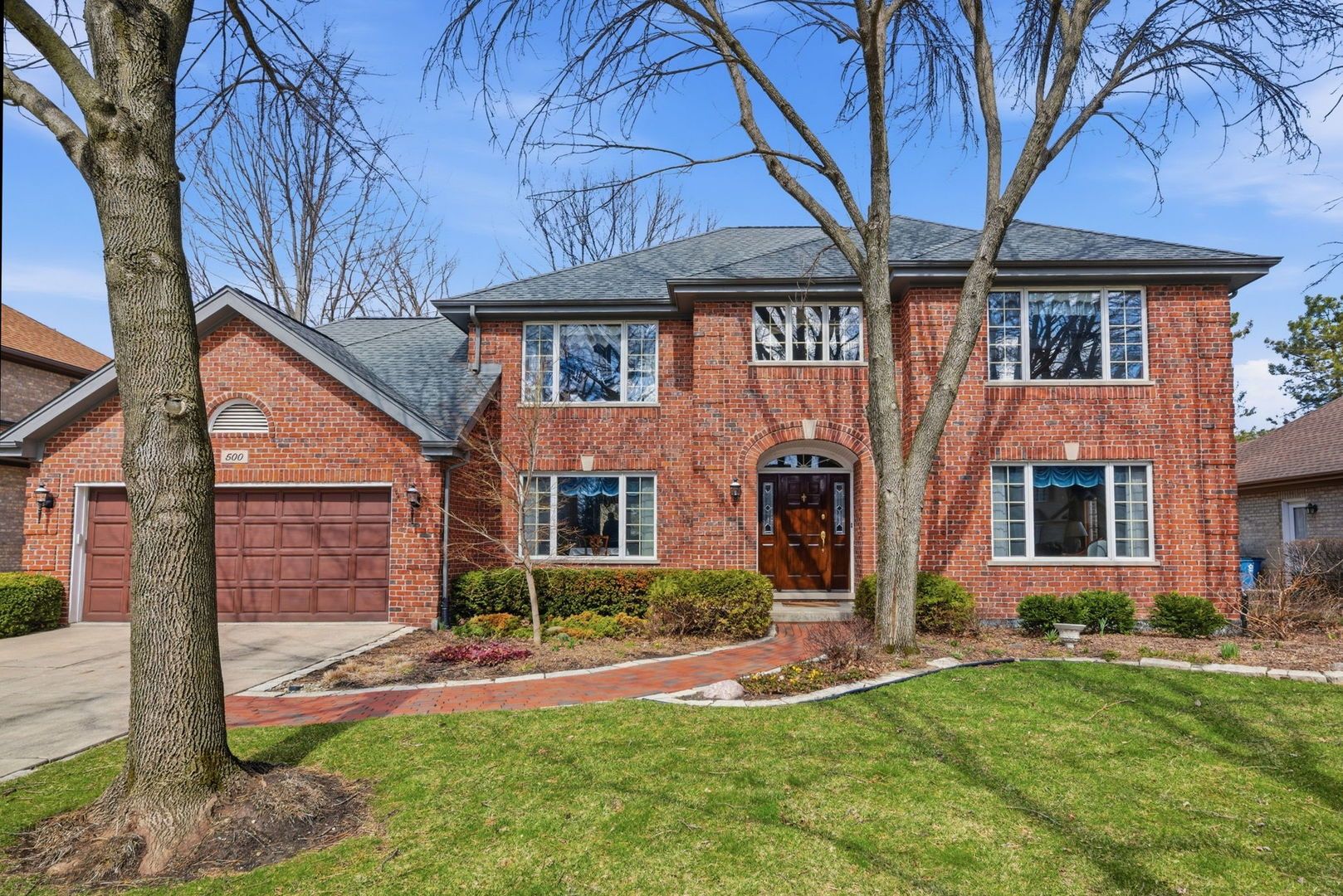 500 Buckingham Place — Downers Grove, IL 60516
