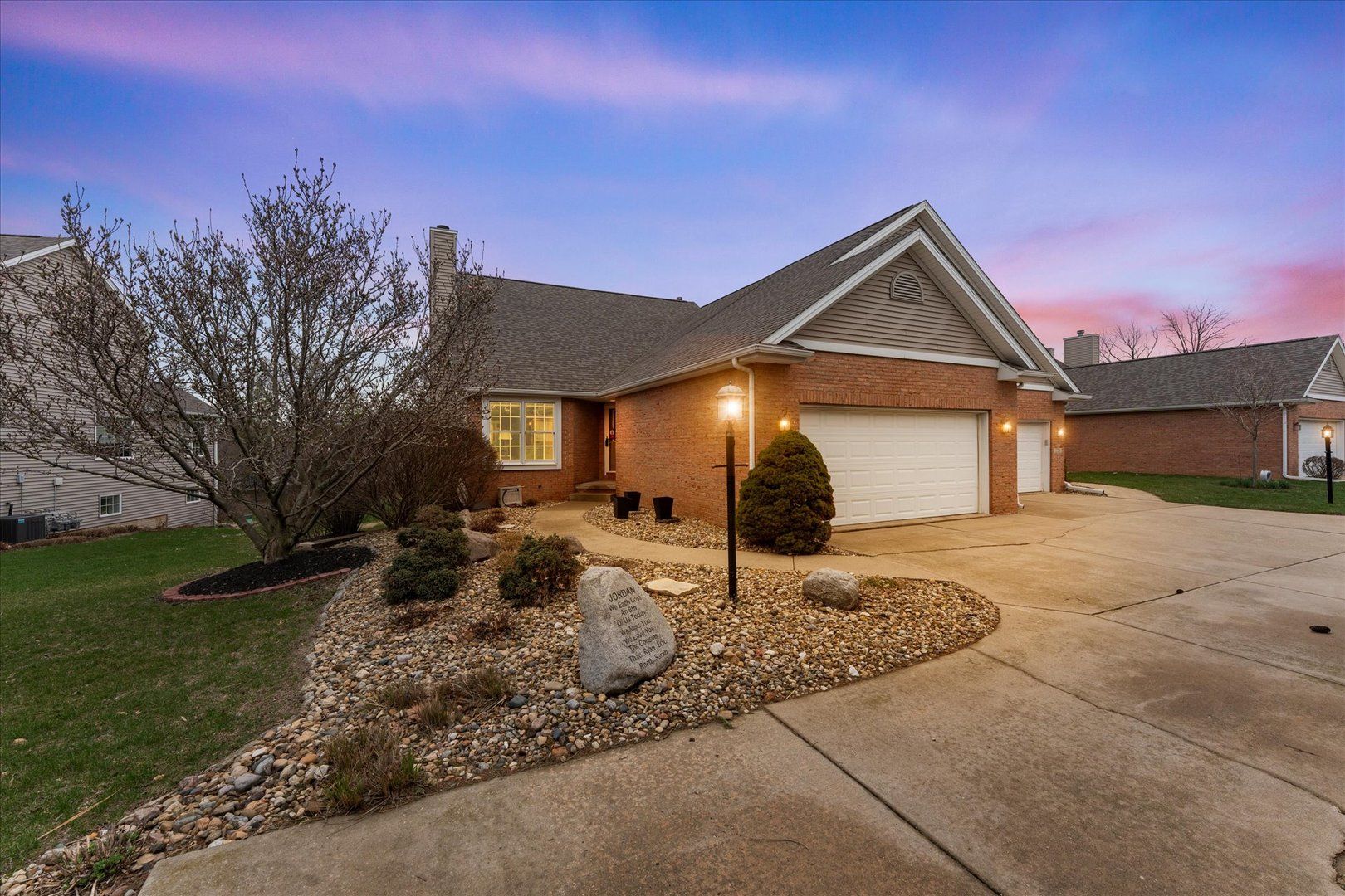1718 Tin Cup Road — Mahomet, IL 61853