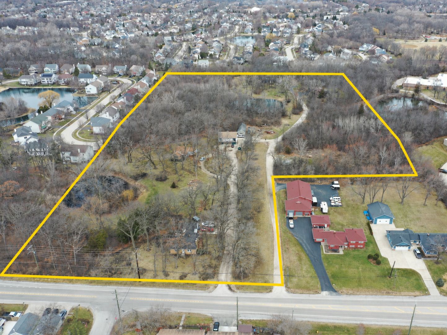 18238 W Gages Lake Road — Grayslake, IL 60030