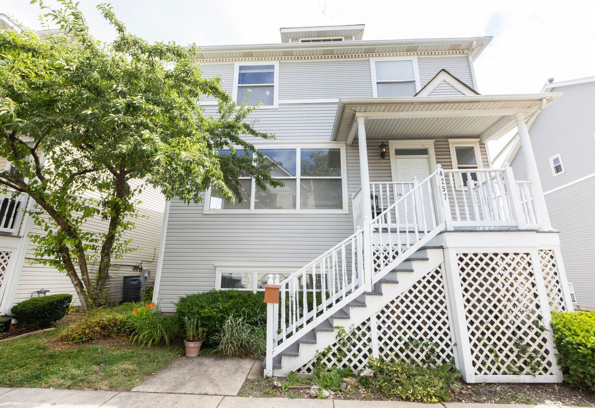 4257 N Kolmar Avenue, Chicago, IL 60641