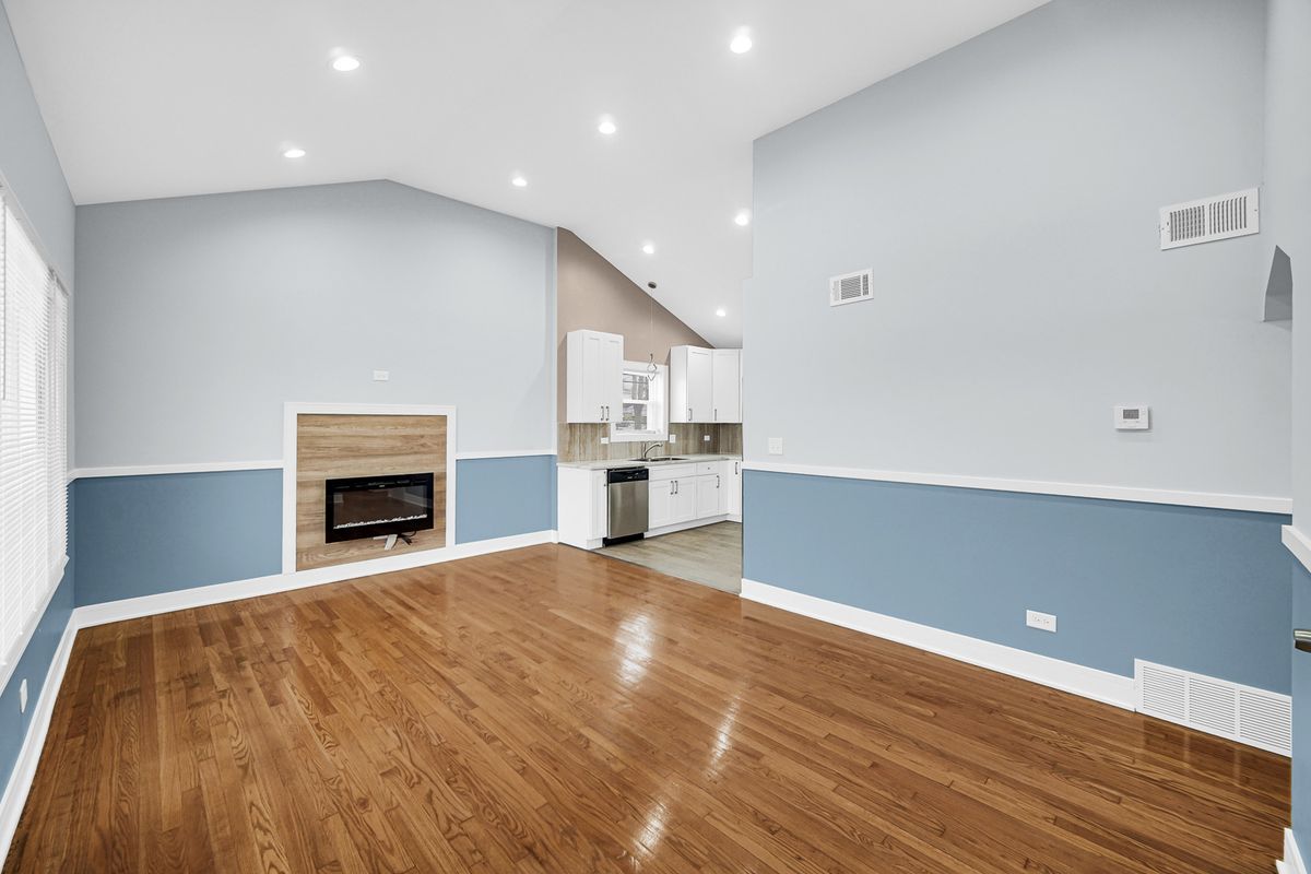 12500 Loomis Street, Calumet Park, IL 60827