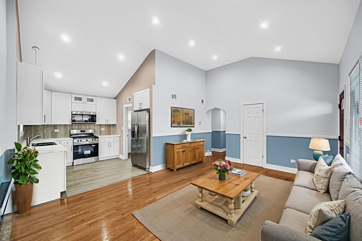 12500 Loomis Street, Calumet Park, IL 60827