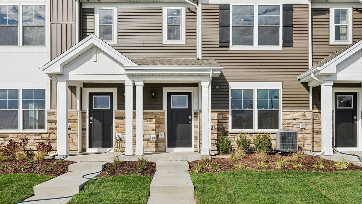 3161 Grande Trail — Yorkville, IL 60560