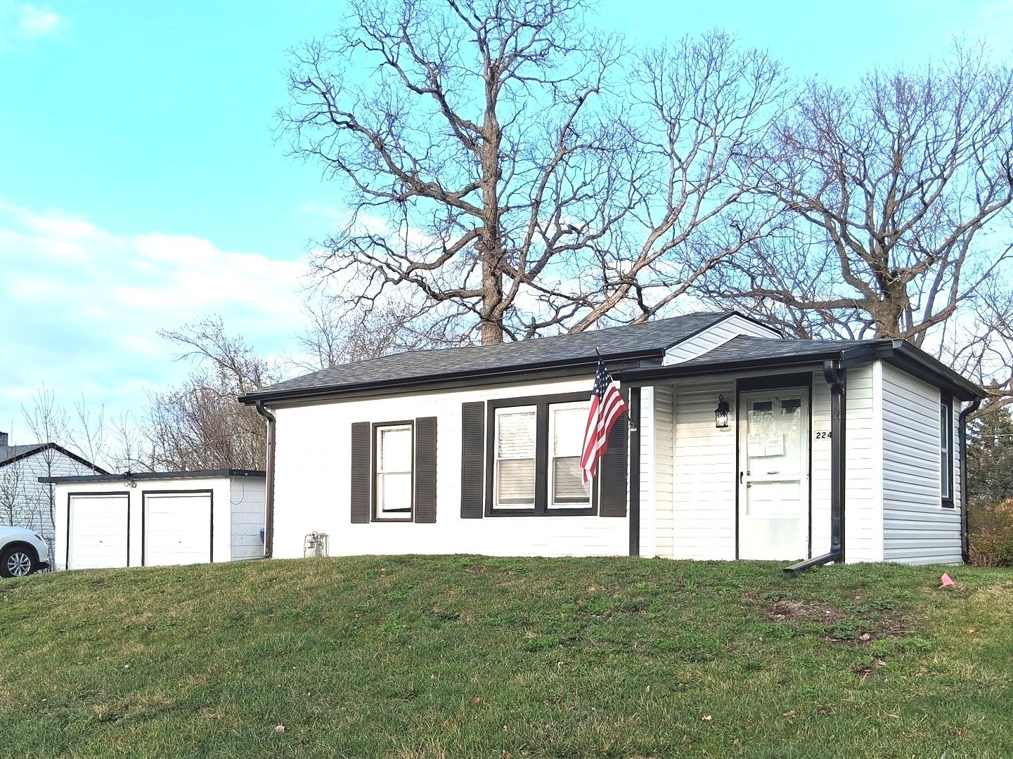 2241 Wallace Avenue — North Chicago, IL 60064