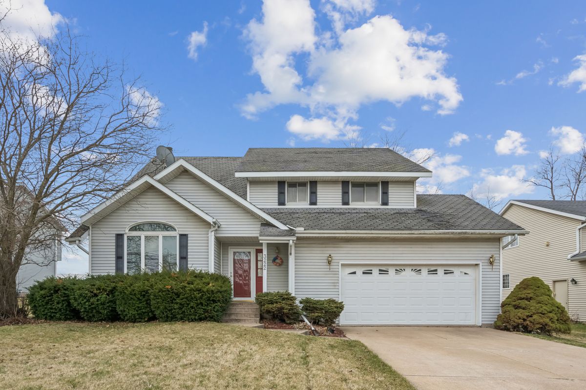 3222 Tower Court, Clinton, IA 52732