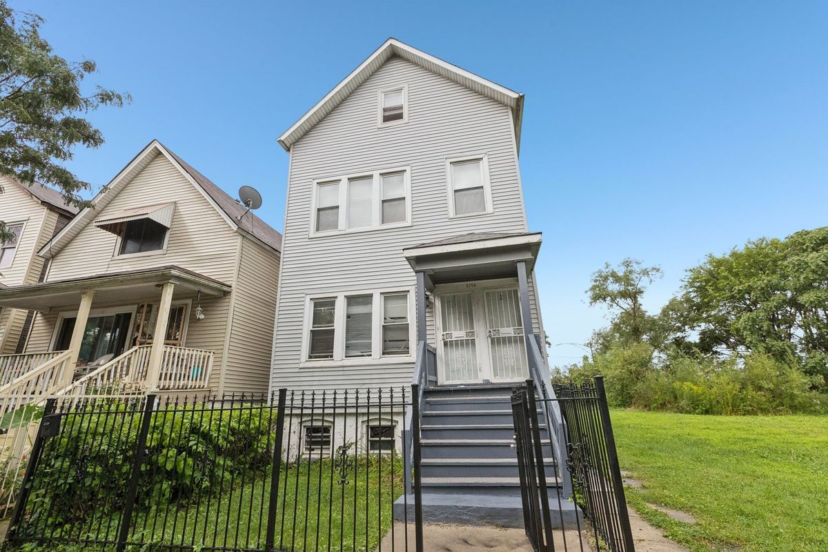 5756 Princeton Avenue, Chicago, IL 60621