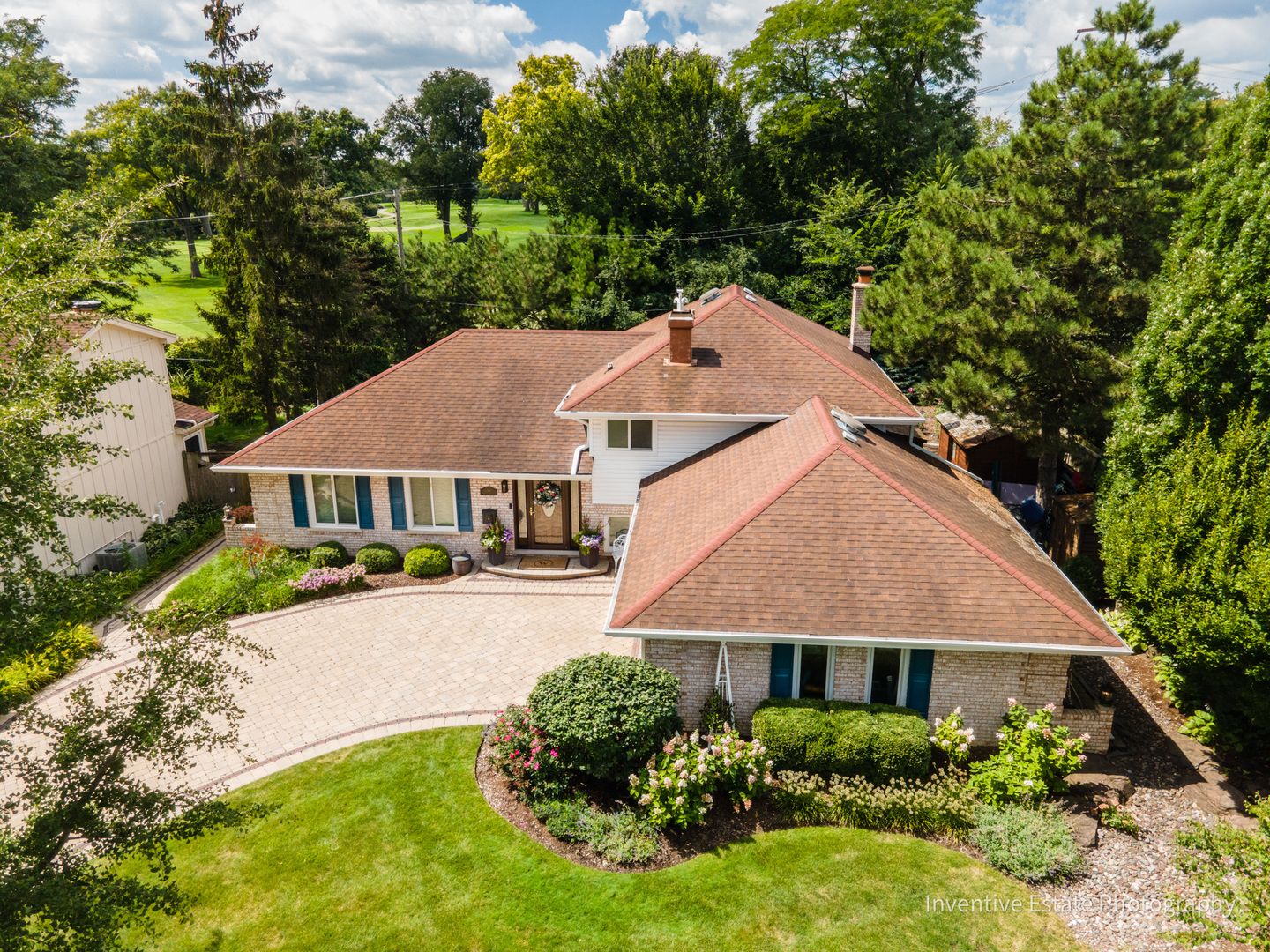 286 Stonegate Road — Clarendon Hills, IL 60514