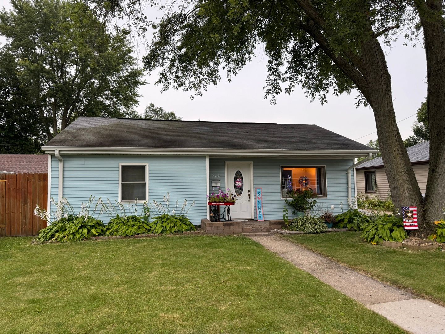 1308 Douglas Drive — Sterling, IL 61081