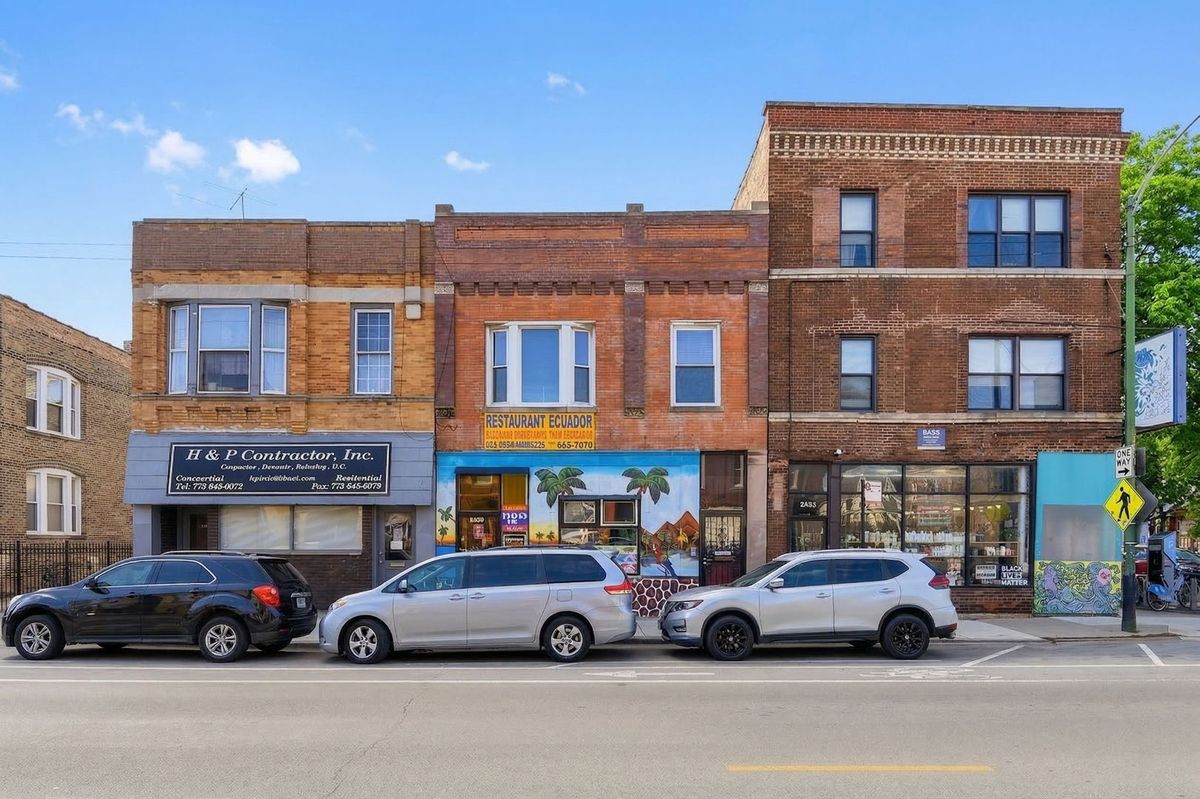 2923 Diversey Avenue, Chicago, IL 60647