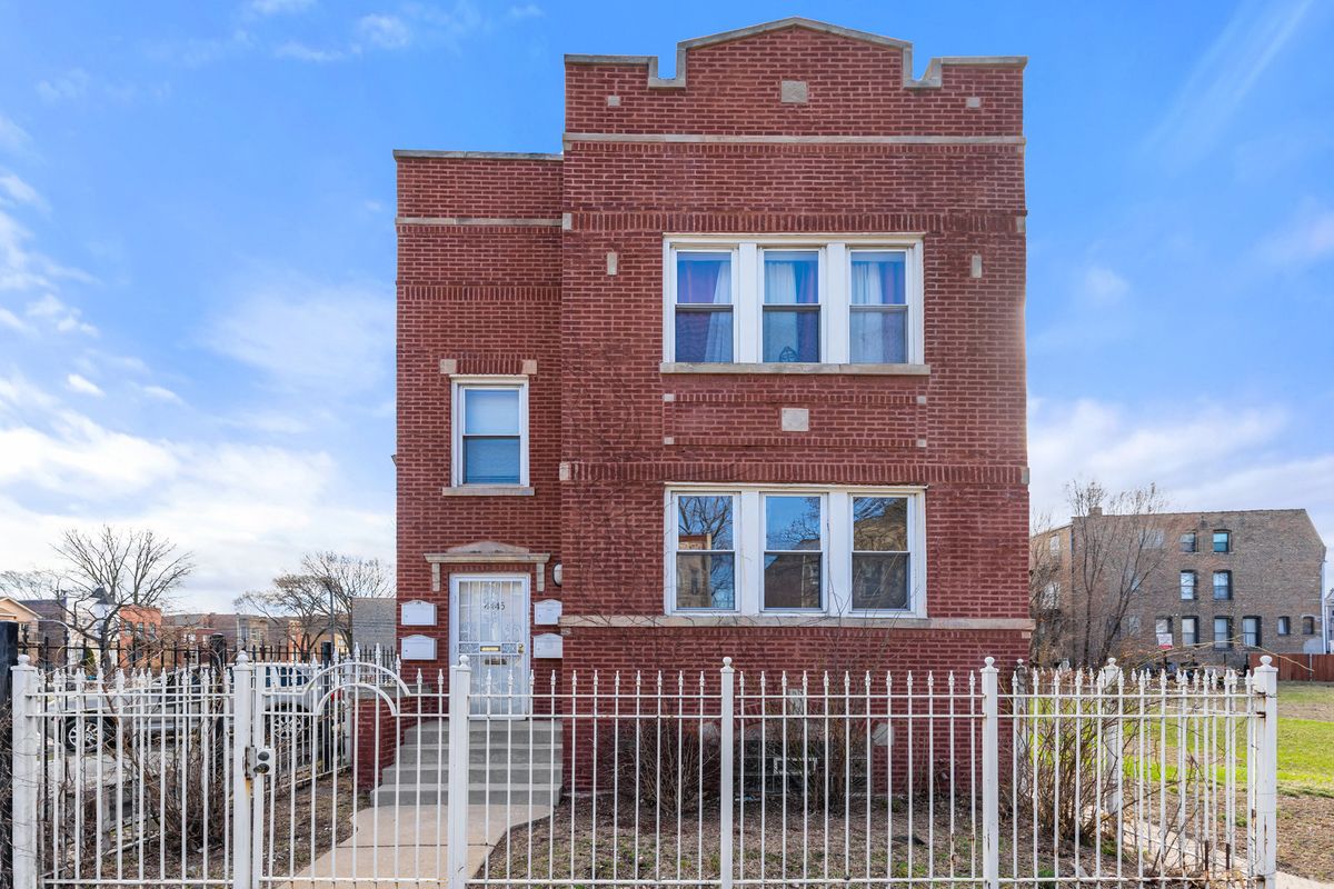 4445 Vincennes Avenue, Chicago, IL 60653