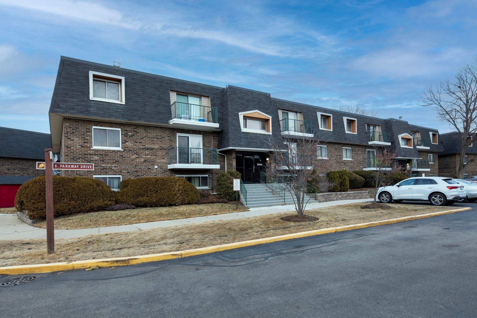 3856 S parkway Drive #3B — Northbrook, IL 60062