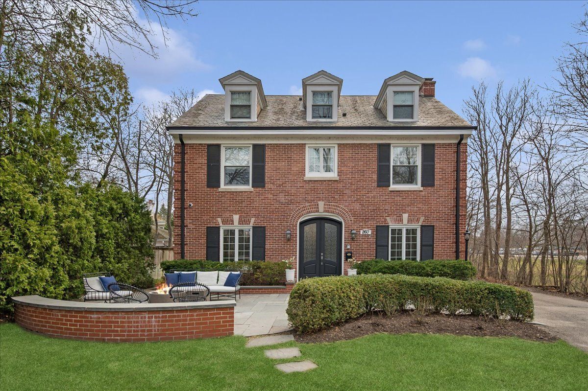 260 Lincoln Drive, Glencoe, IL 60022
