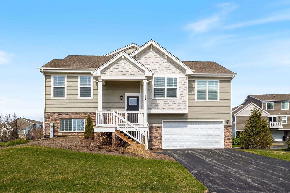 191 Goldenrod Drive, Elgin, IL 60124