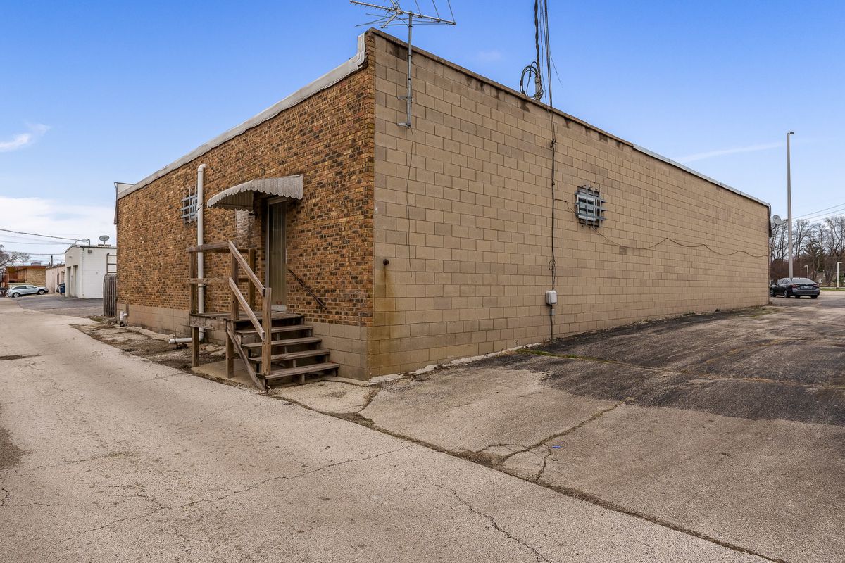 4722 2nd Street, Loves Park, IL 61111