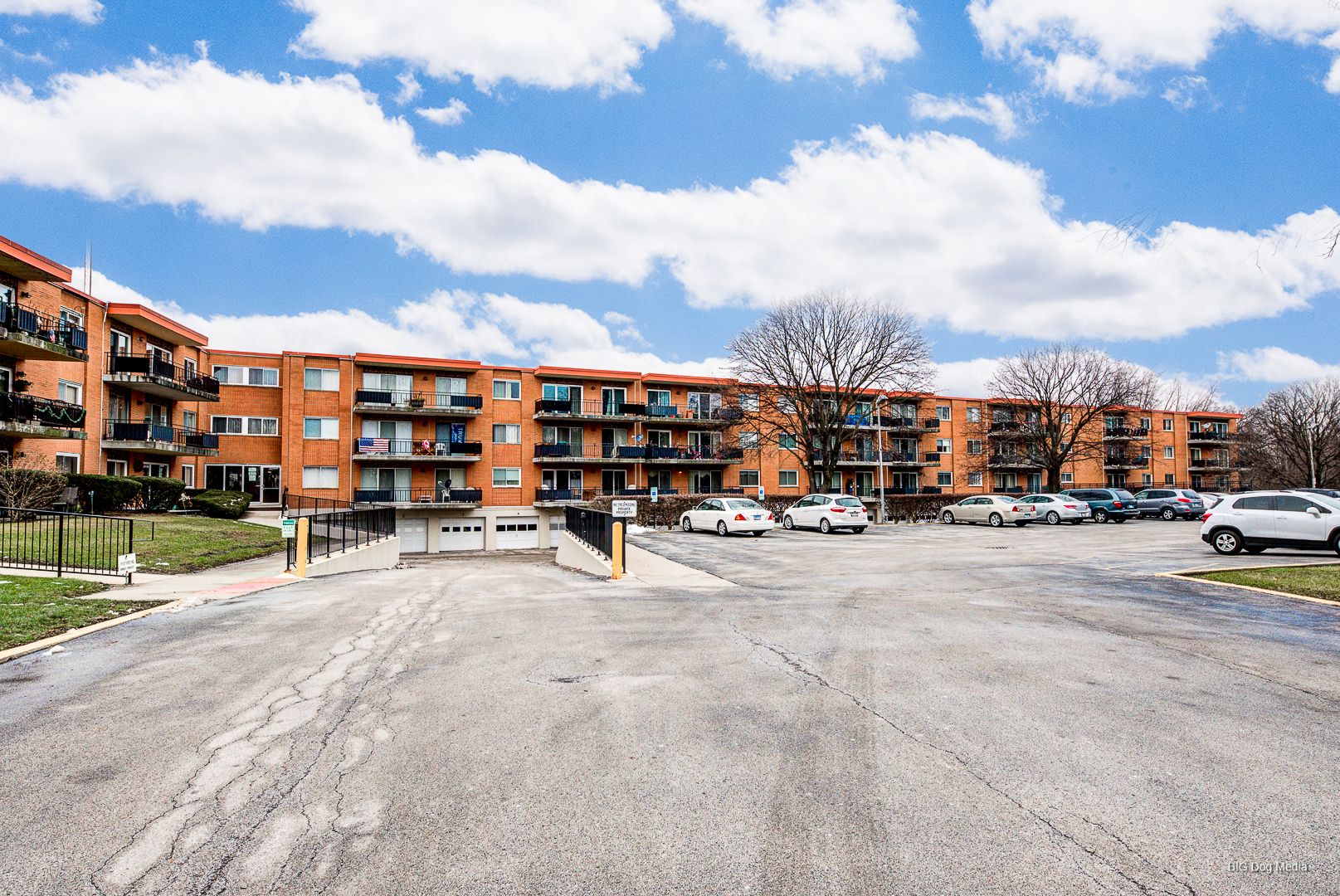 940 Holbrook Road #33B — Homewood, IL 60430