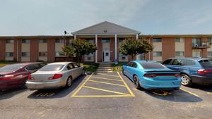 693 Fullerton Avenue, Glendale Heights, IL 60139
