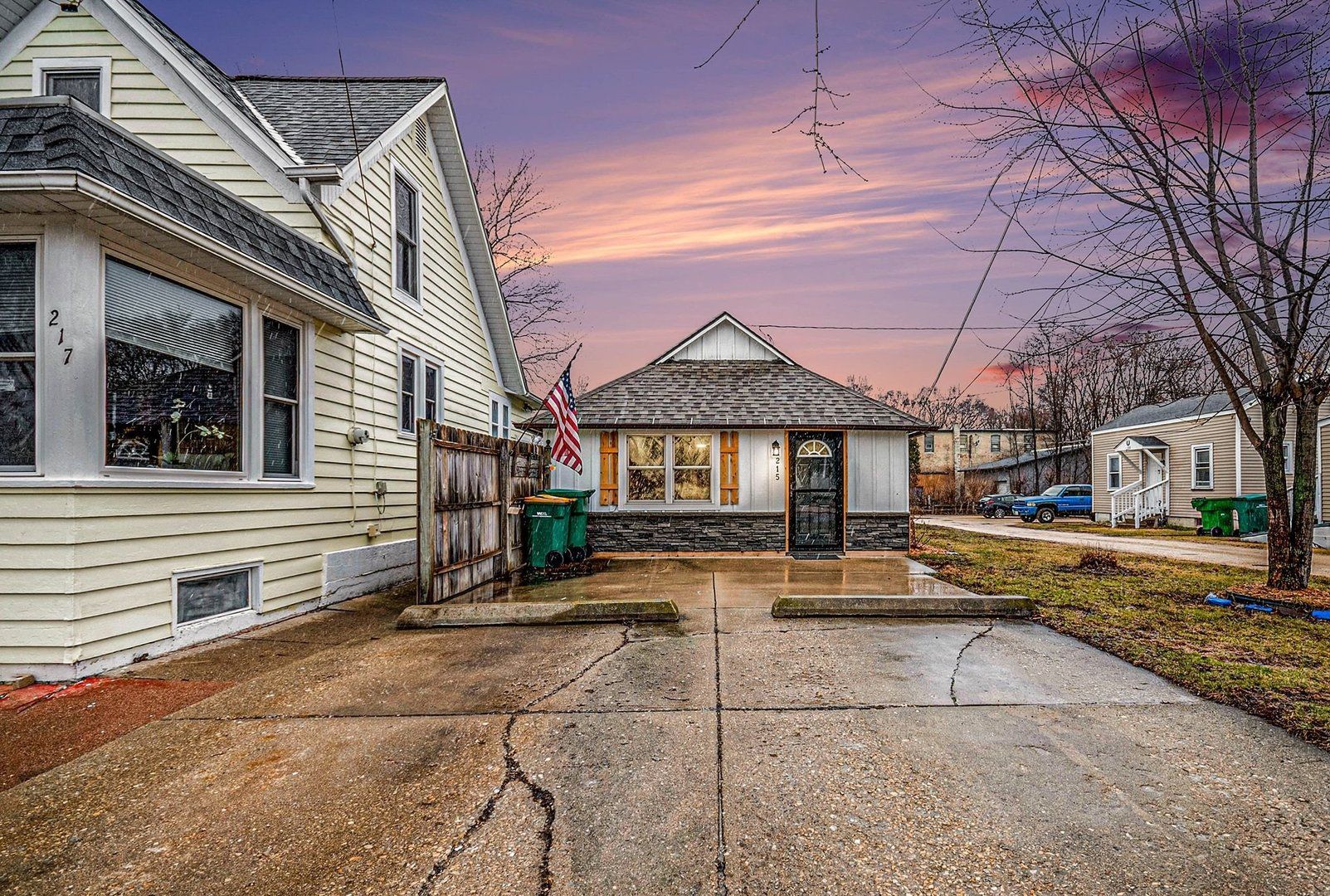 215 W Main Street — Kirkland, IL 60146