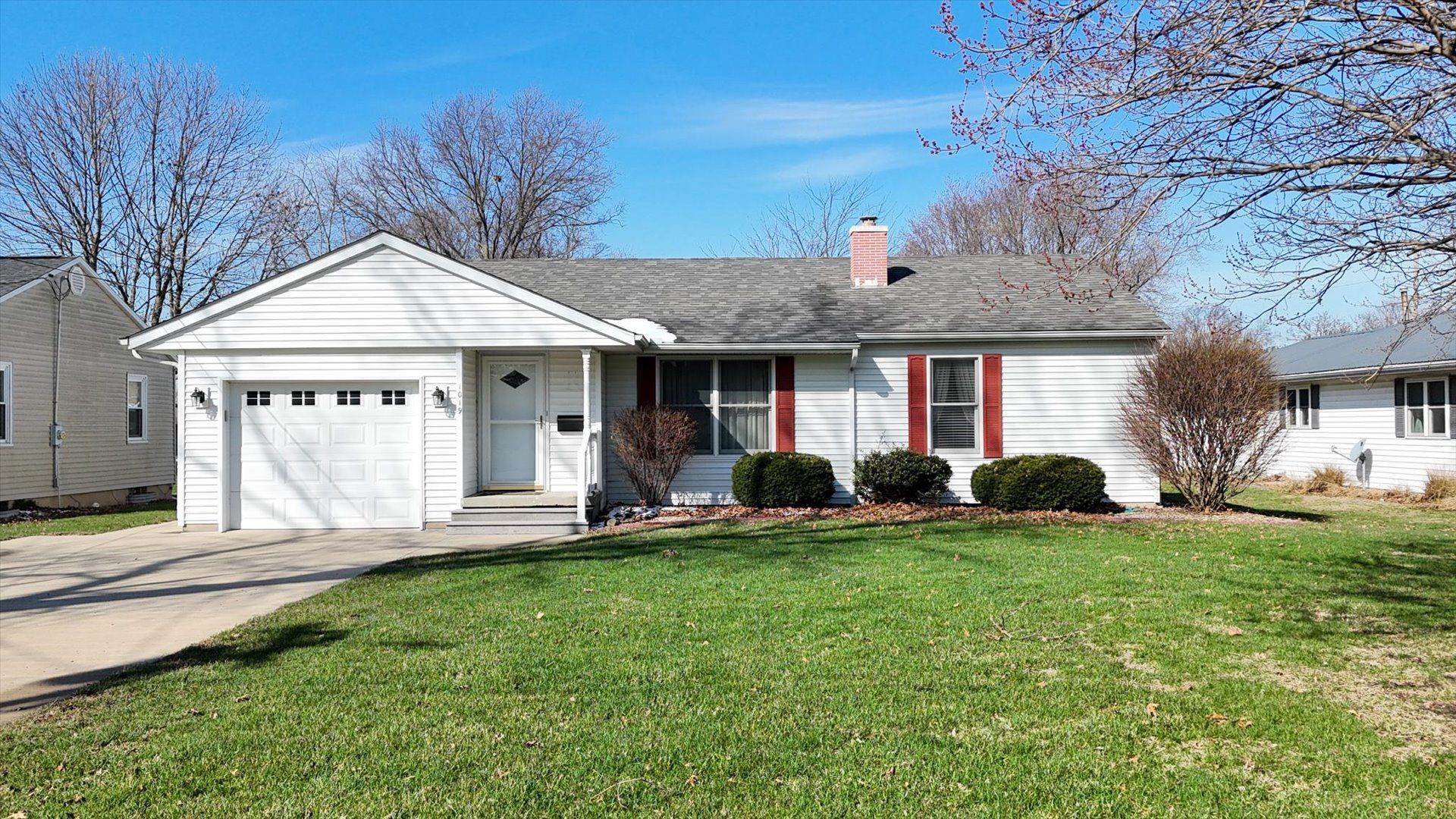 1019 N Sangamon Avenue — Gibson City, IL 60936