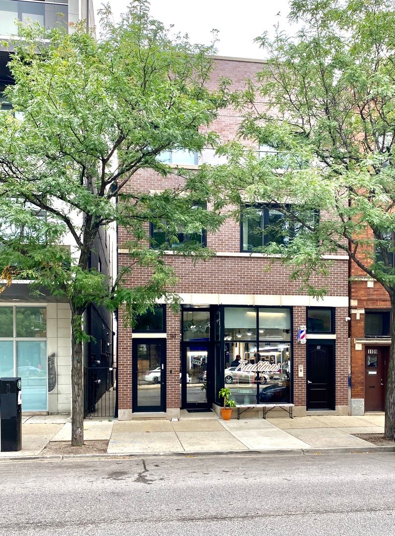 1111 N Ashland Avenue #2R — Chicago, IL 60622