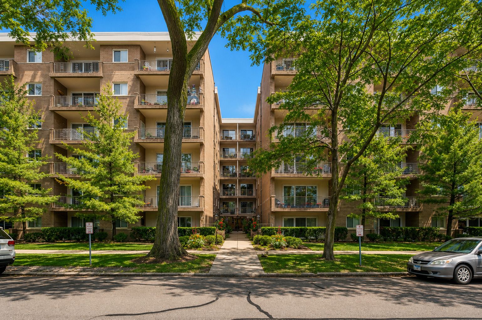 411 Ashland Avenue #1A — River Forest, IL 60305