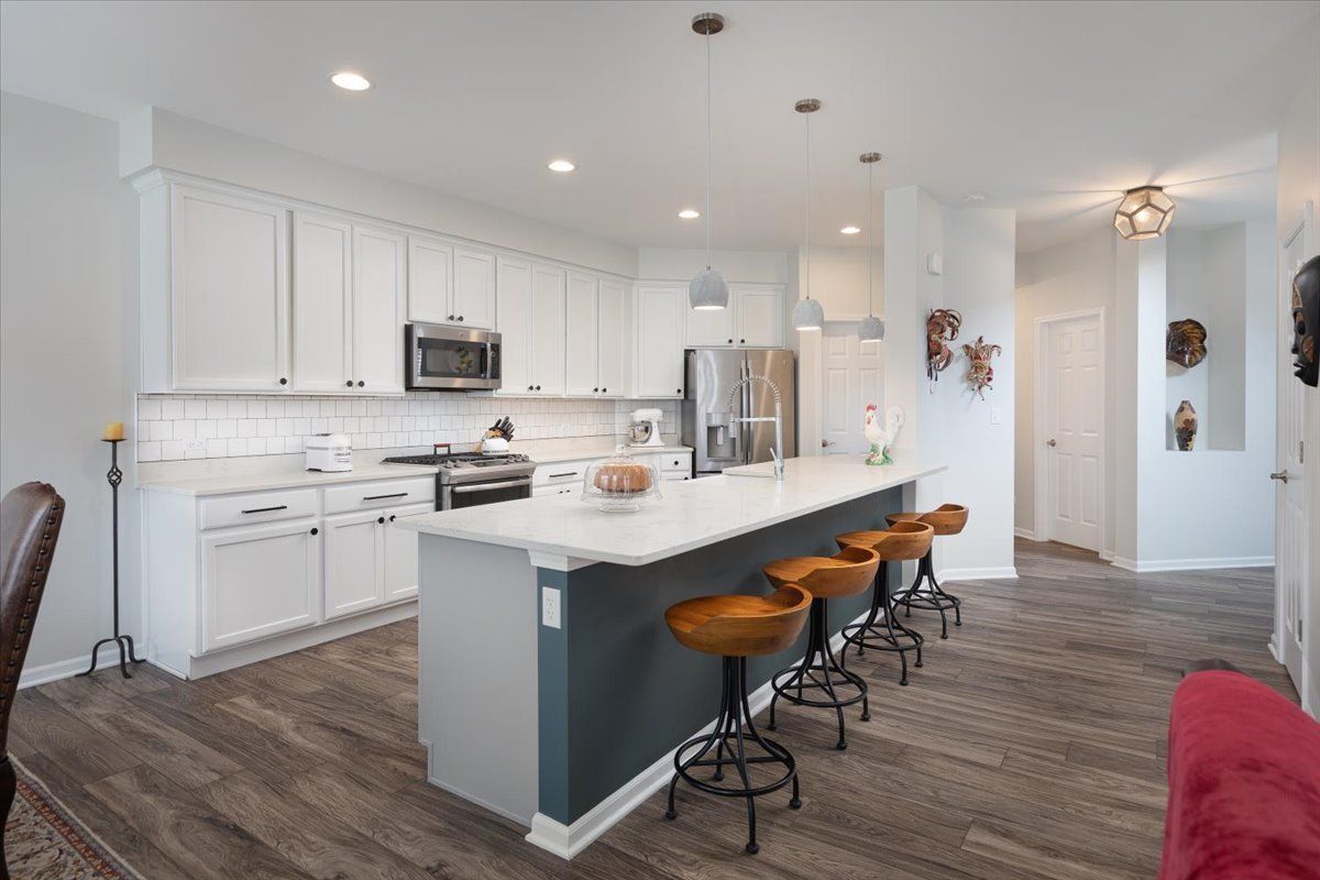 27W119 Redbud Lane, Winfield, IL 60190