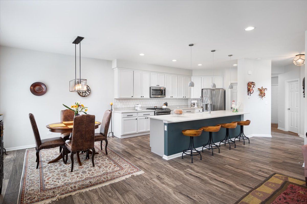 27W119 Redbud Lane, Winfield, IL 60190